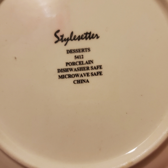Set of 4 stylesetter dessert themed plates - Picture 6 of 6